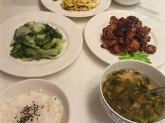 -佳禾月嫂育儿嫂(拱墅店)