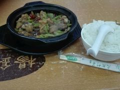 -杨铭宇黄焖鸡(新华路店)