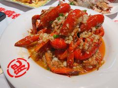 -肥肥虾庄·金牌油焖大虾(汉街SKP店)