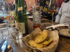 蒜香面包-SISTERS BAR RESTAURANT川意酒馆(嘉善老市H楼店)