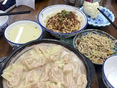 -雪琴面馆富安特色鱼汤面(城中花园店)