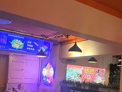 -海盗船. 龙虾烧烤. 酒馆