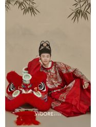 -雪中彩影婚纱摄影·微光艺术中心