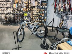 -迪卡侬(西三旗店)