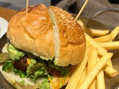 经典大汉堡-The Diner X餐厅(青岛万象城店)