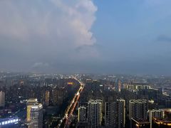 -黄金时代游泳健身云畔会所(绿地中心双子塔店)