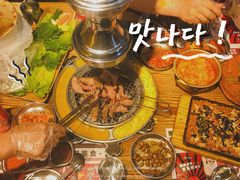 -青瓦炭韩潮烤肉(花园道店)