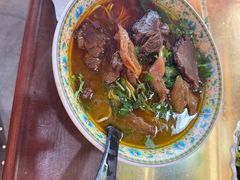 -金杨拉面王小吃面馆·牛三宝面·红烧牛肉粉