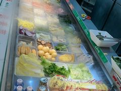 -红渡小香·牛肉麻辣香锅(车站南路店)