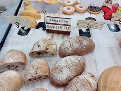 -光明牛奶棚(南泉店)