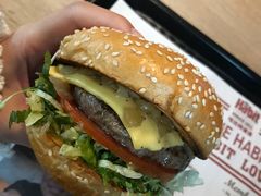 -The Habit Burger Grill 哈比特汉堡(复兴soho店)