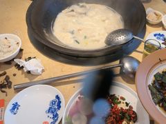 -陈大锅·岳阳鱼馆·地道岳阳菜(美食街店)