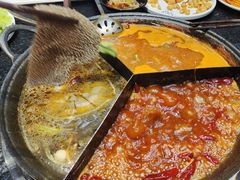 -渝里重庆火锅(航天城店)