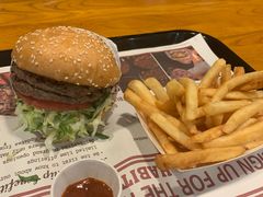 -The Habit Burger Grill 哈比特汉堡(复兴soho店)