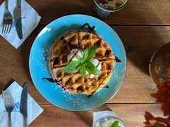 -蓝壁虎咖啡酒馆