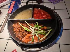 -热火朝天鲜切牛肉火锅(南强街巷店)