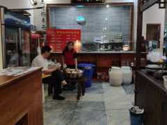 大堂-黄桷树曹家私房菜(江与城店)