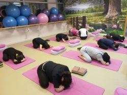 -爱尔乐美孕产瑜伽·普拉提