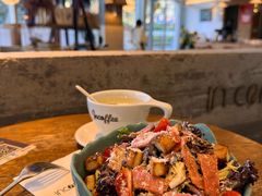 经典凯撒沙拉-在咖啡INCOFFEE(ICC升龙环球中心店)