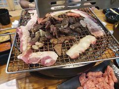 -合易泓烤肉·海肠捞饭(火车站店)