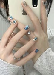 -LILY NAILS美甲美睫