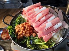 部队锅-MI WU FACTORY米屋美食工厂餐厅(绿地店)