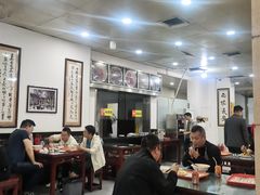 -牛一嘴·兰州牛肉面·大盘鸡(财富中心店)
