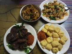 -88号小吃店·经典云南菜·地道纳西美食