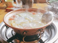 -阿婆情腊排骨火锅(金虹路店)