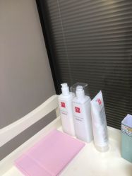 -咪咪专业脱毛连锁机构