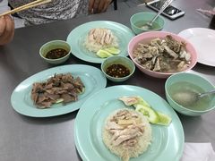 鸡杂-红大哥水门鸡饭(總店)