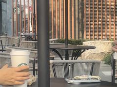 -星巴克(成都天府水街店)