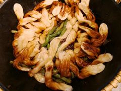 素豆角粘卷子-华盛园卷子王农家菜水库鱼