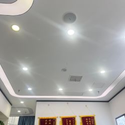 -蕾特恩专业祛痘·皮肤管理