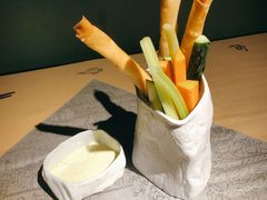 -穹六人间 people 6(岳阳路店)