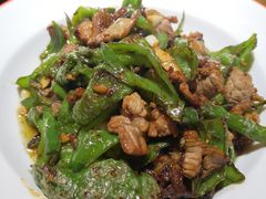 坛子辣椒炒肉-兄弟宁乡龙城(麓景路店)