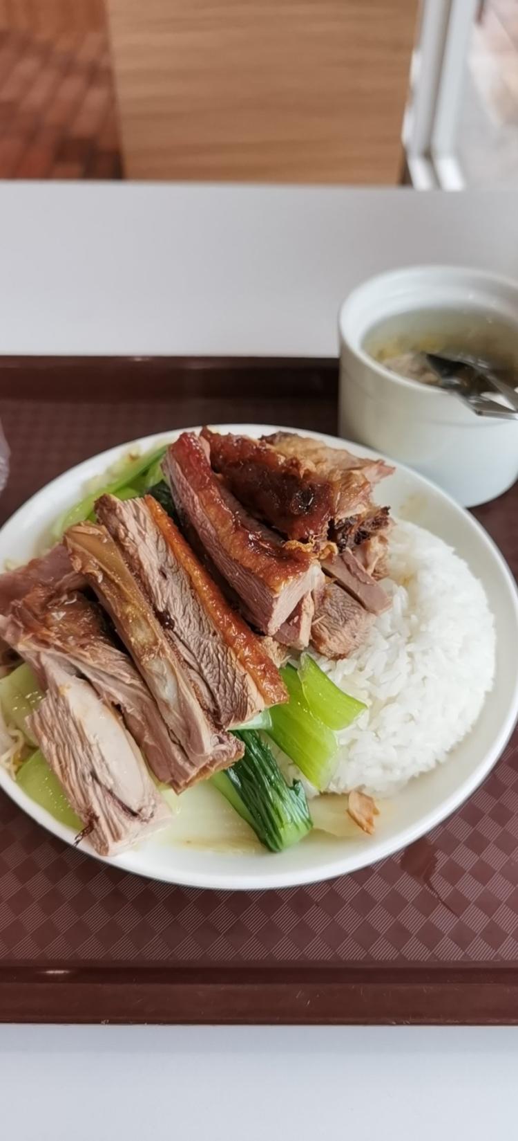 真豪佳(万达店"真豪佳 万达店招牌 炸鸡腿,猪脚,鸡肉.