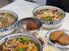 -镇南锅盖面馆(解放路店)