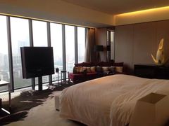 -广州天河希尔顿酒店