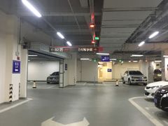 -成都银泰中心-停车场