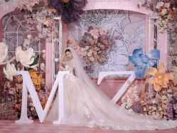 -伯瓷皇后婚纱艺术空间