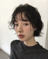 -十六番发型师事务所