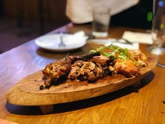 烤肉拼盘-造精酿餐厅