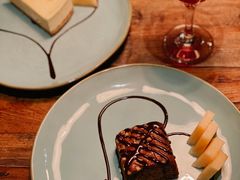 -SISTERS BAR RESTAURANT川意酒馆(嘉善老市H楼店)