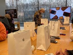 -Apple零售店(玄武湖店)