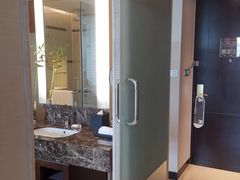 -青岛海尔洲际酒店