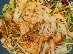 -耶里夏丽·丝路国际·新疆餐厅(浦东区东方路店)
