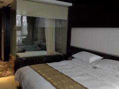 -上海怡沁园度假酒店