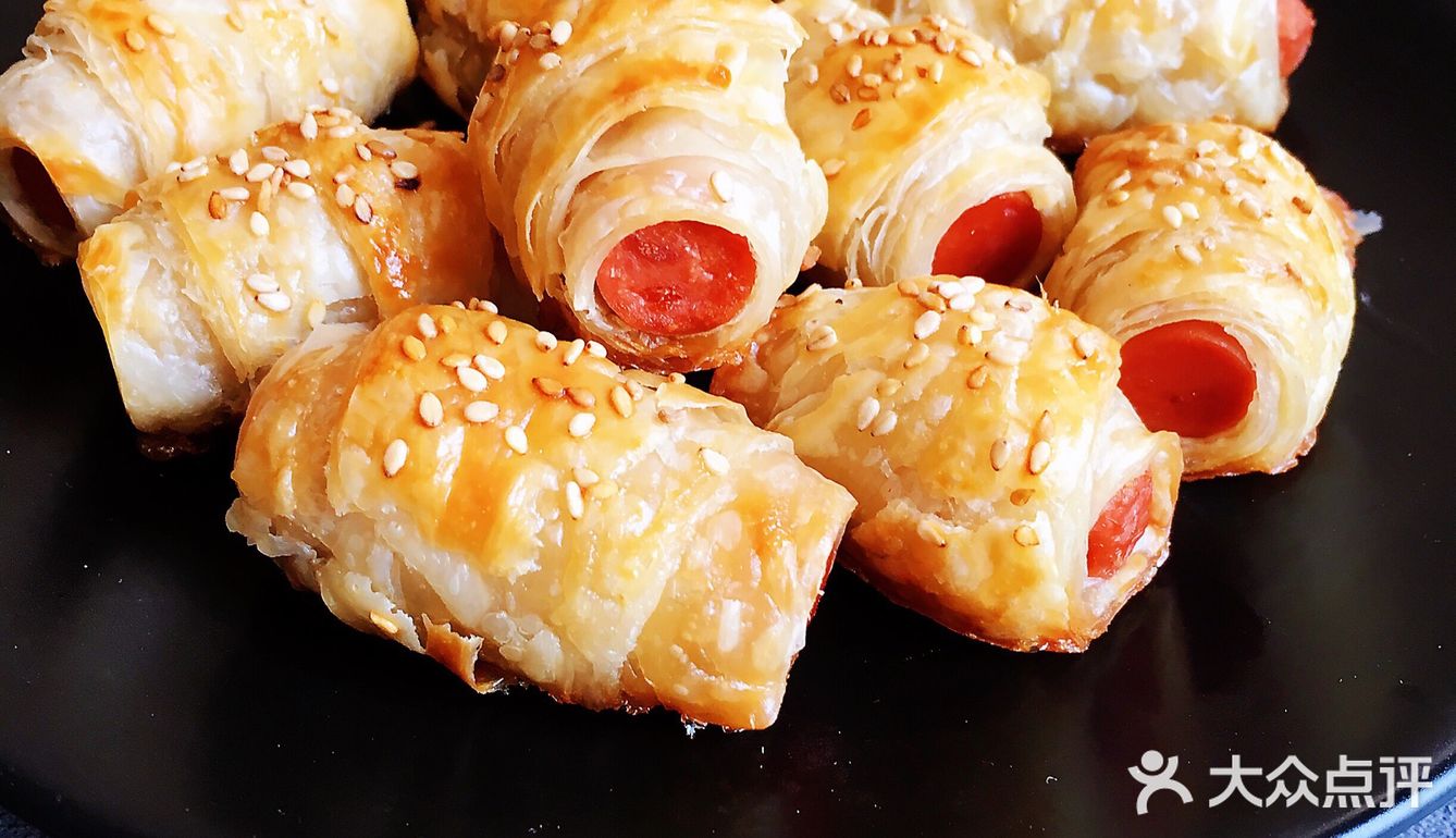 一口就酥掉渣的香肠脆皮卷