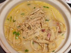 -鸽子侯·家宴·平价海鲜(市图书馆店)
